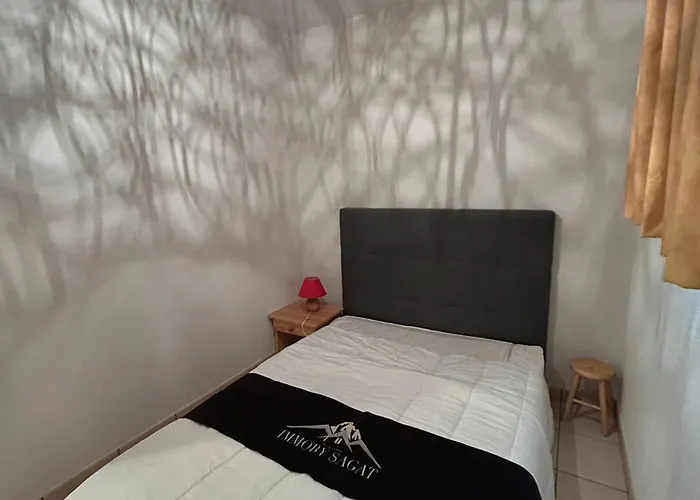 6 Pers Avec Parking Privé, Près Du Et - Fr-1-814-71 * Super-Besse